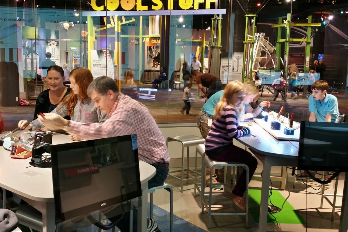 Class at Discovery Place