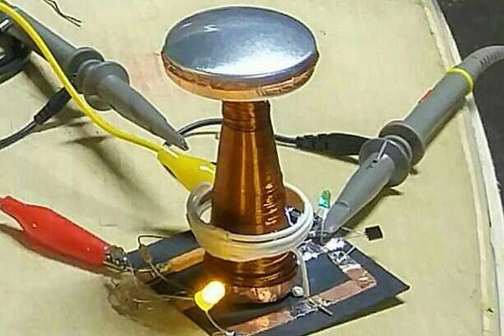 Miniture Tesla Coil